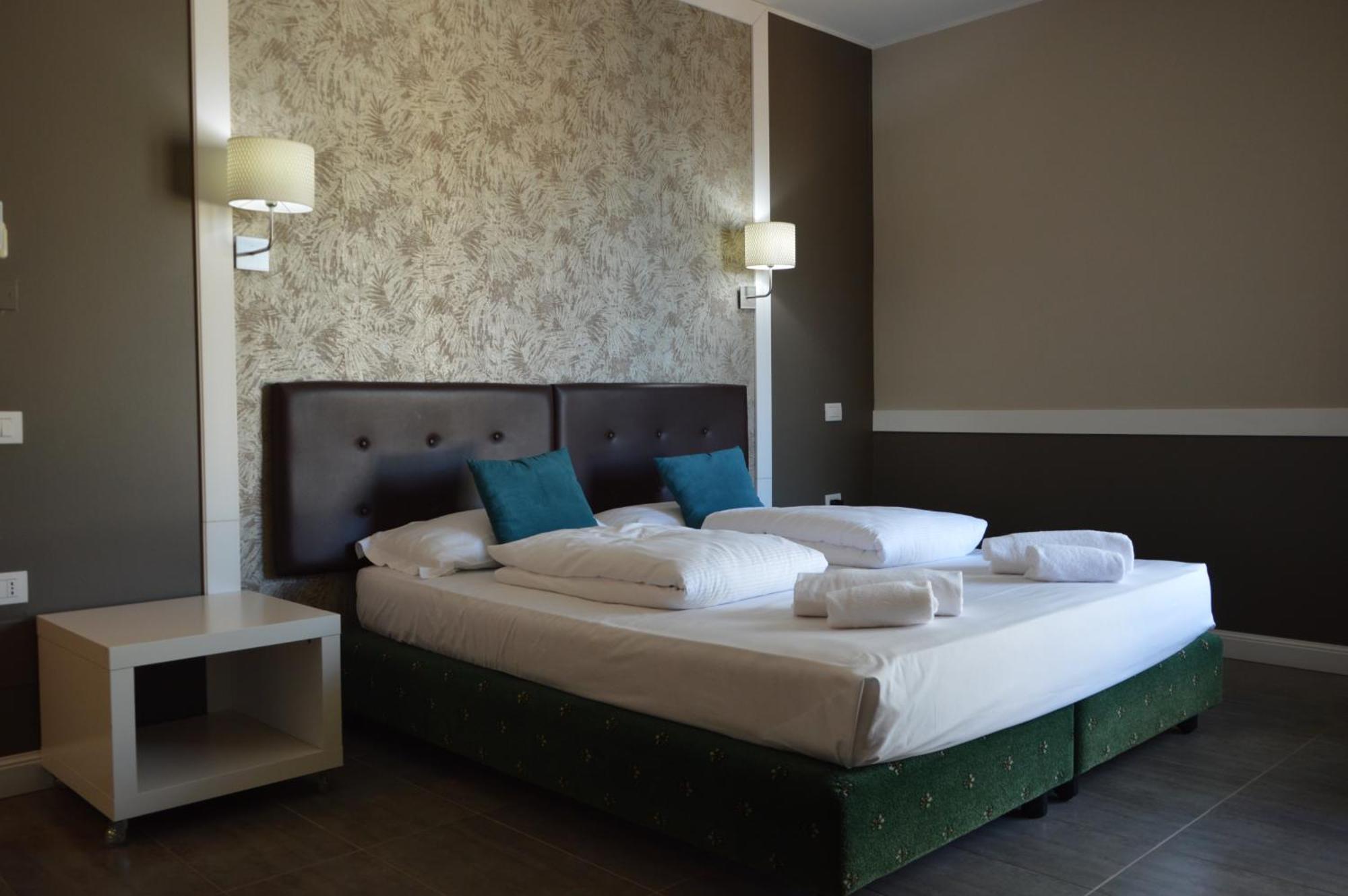 Blue Dream Hotel Монселиче Экстерьер фото